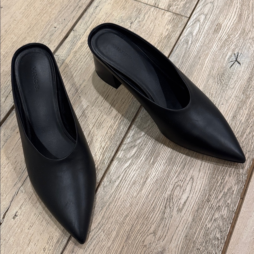 Vince Sleek Black Pointed Mules - Picture 4 of 4
